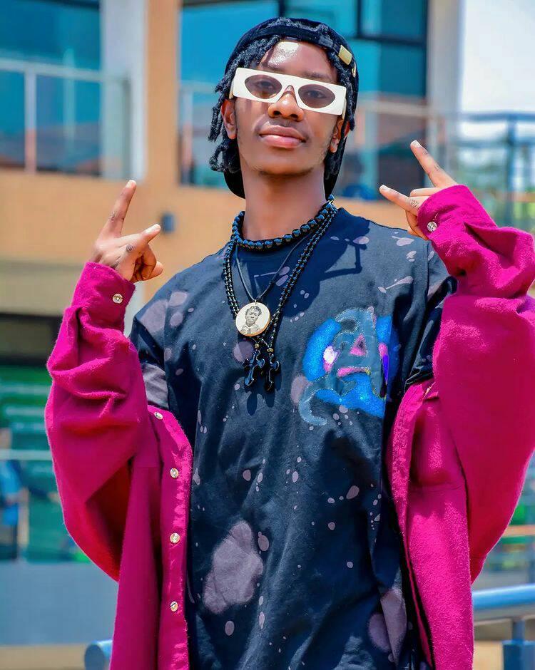 Papa Cyangwe na Kivumbi. Tora mo uwo ushaka ko yazaza mu bahanzi bazitabira amarushanwa mu Rwanda