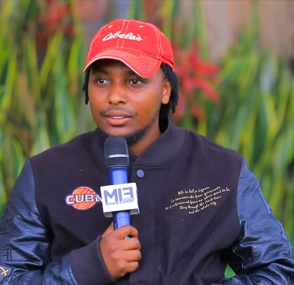 Umuhanzi w’icyamamare muri Tanzania na Afurika muri rusange, Ali Saleh Kiba uzwi ku izina rya Ali Kiba